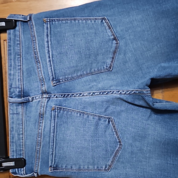 NWT Abercrombie & Fitch High-Rise Super Skinny Ankle Distressed Denim Jeans - Picture 8 of 14